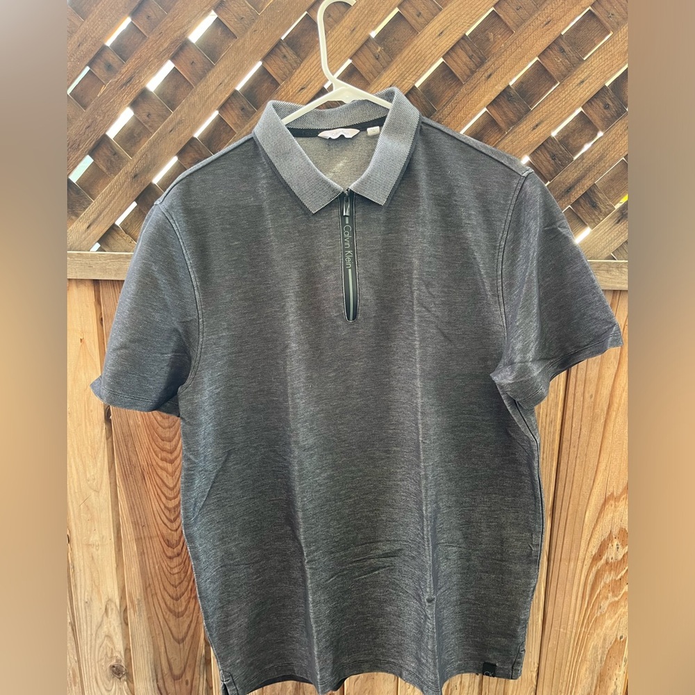 Calvin Klein Men's Size Large Charcoal Polo Shirt Regular Fit Short Sleeve Zip